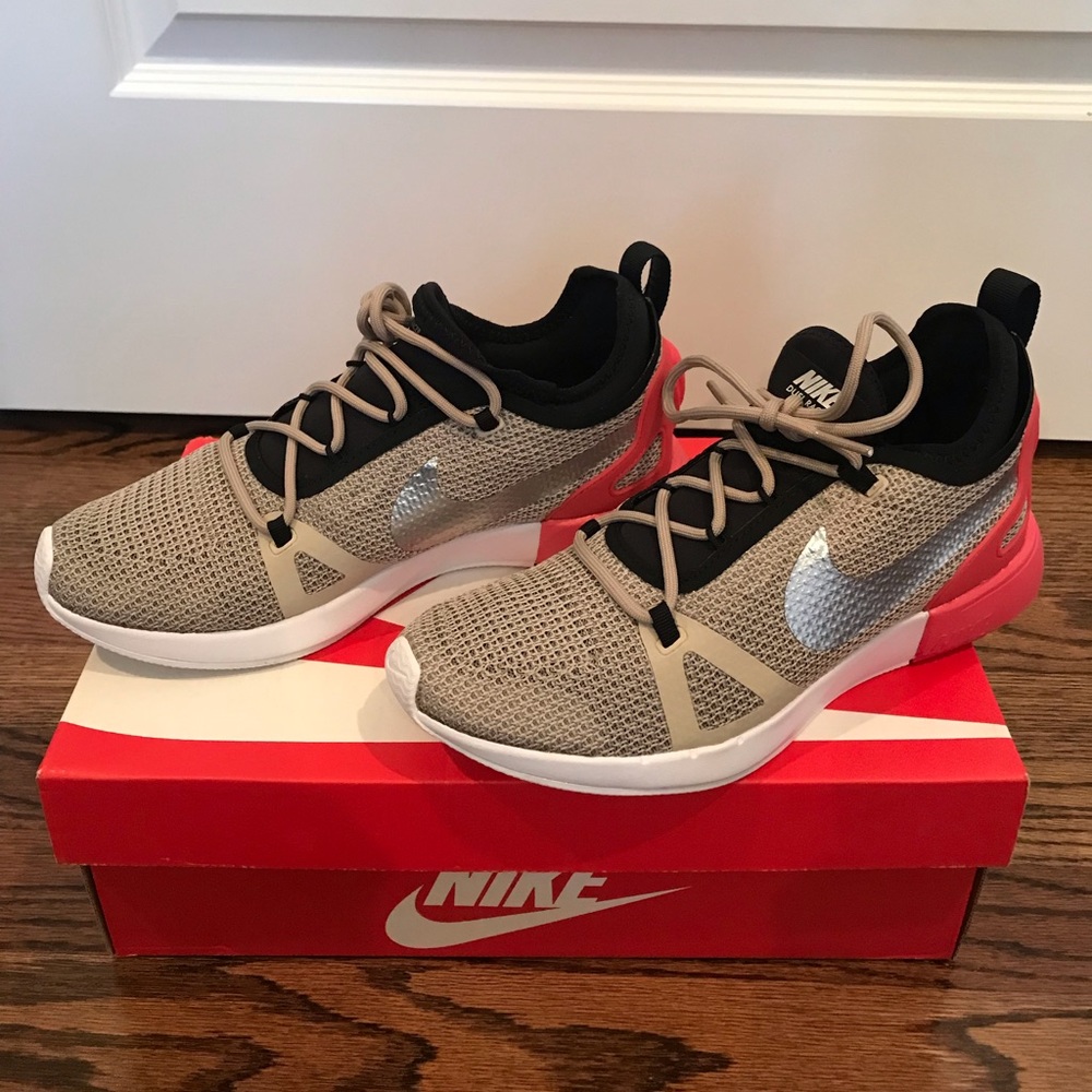 Nike Duel Racer Red/Beige Color